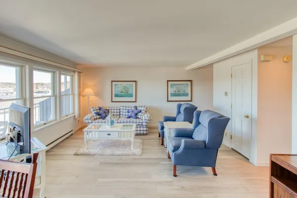$560,000 | 133 Atlantic Avenue, Unit 81A, Boothbay Harbor, ME 04538