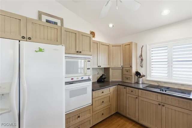 $1,100,000 | 16368 Estuary Court, Bokeelia, FL 33922