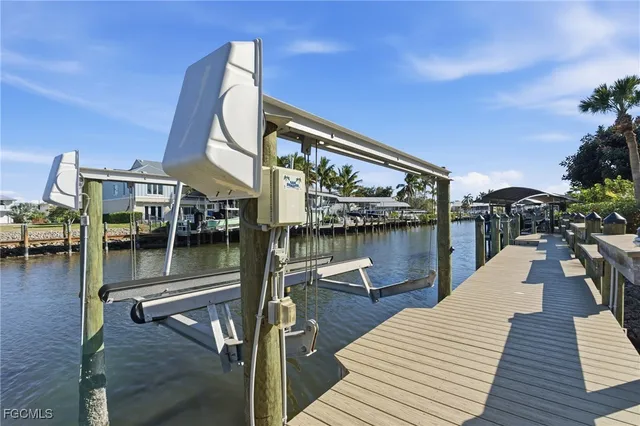 $1,100,000 | 16368 Estuary Court, Bokeelia, FL 33922