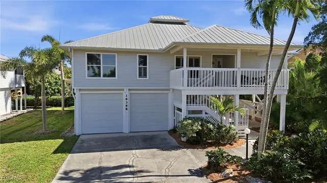 $1,100,000 | 16368 Estuary Court, Bokeelia, FL 33922