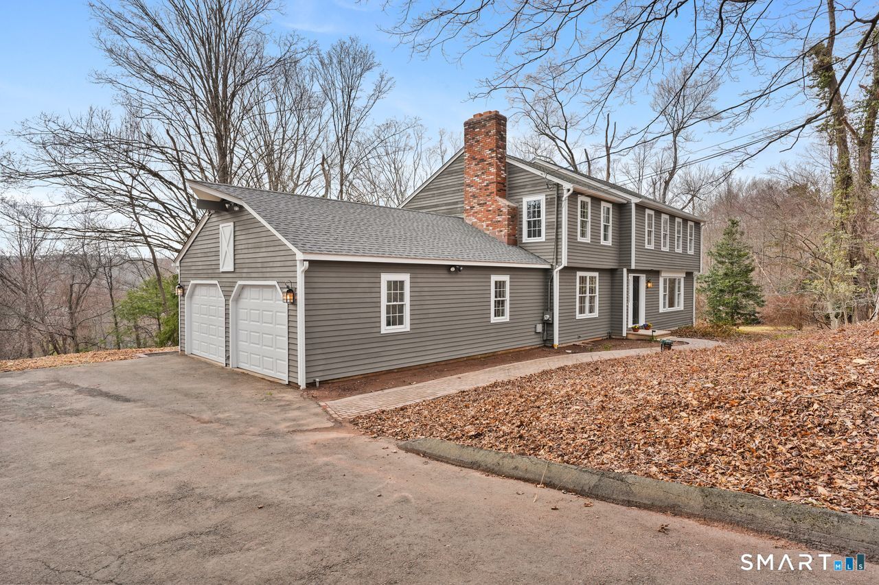 202 Hogan Road Hamden, CT 06518 - Photo 2 of 40