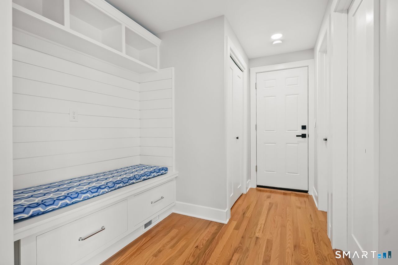 202 Hogan Road Hamden, CT 06518 - Photo 22 of 40 Mud room off garage & den