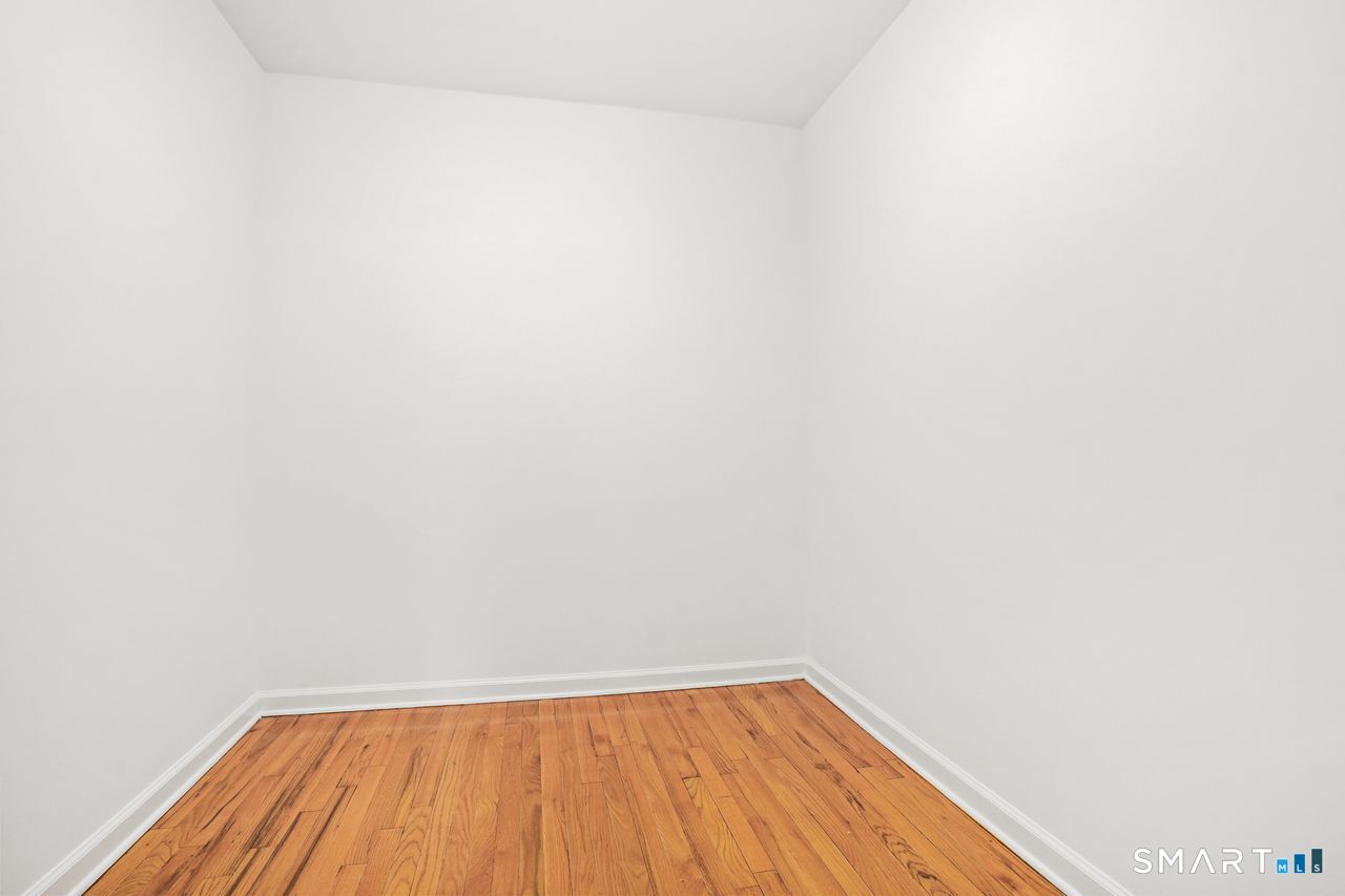 202 Hogan Road Hamden, CT 06518 - Photo 26 of 40 Primary bedroom