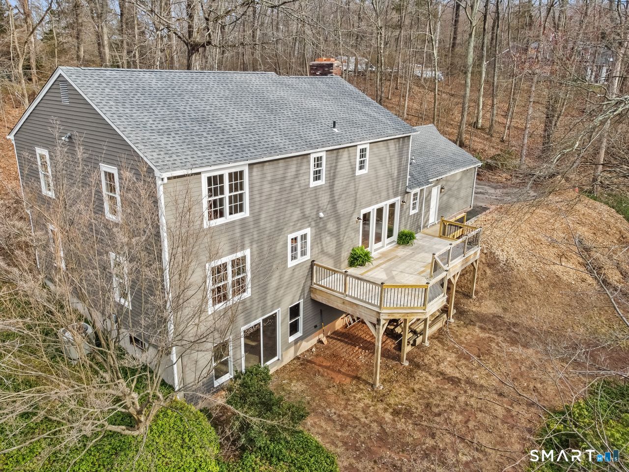 202 Hogan Road Hamden, CT 06518 - Photo 3 of 40