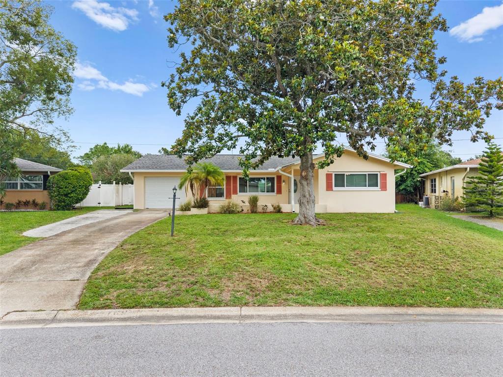 2169 Pine Ridge Drive Clearwater, FL 33763 - Photo 3 of 51
