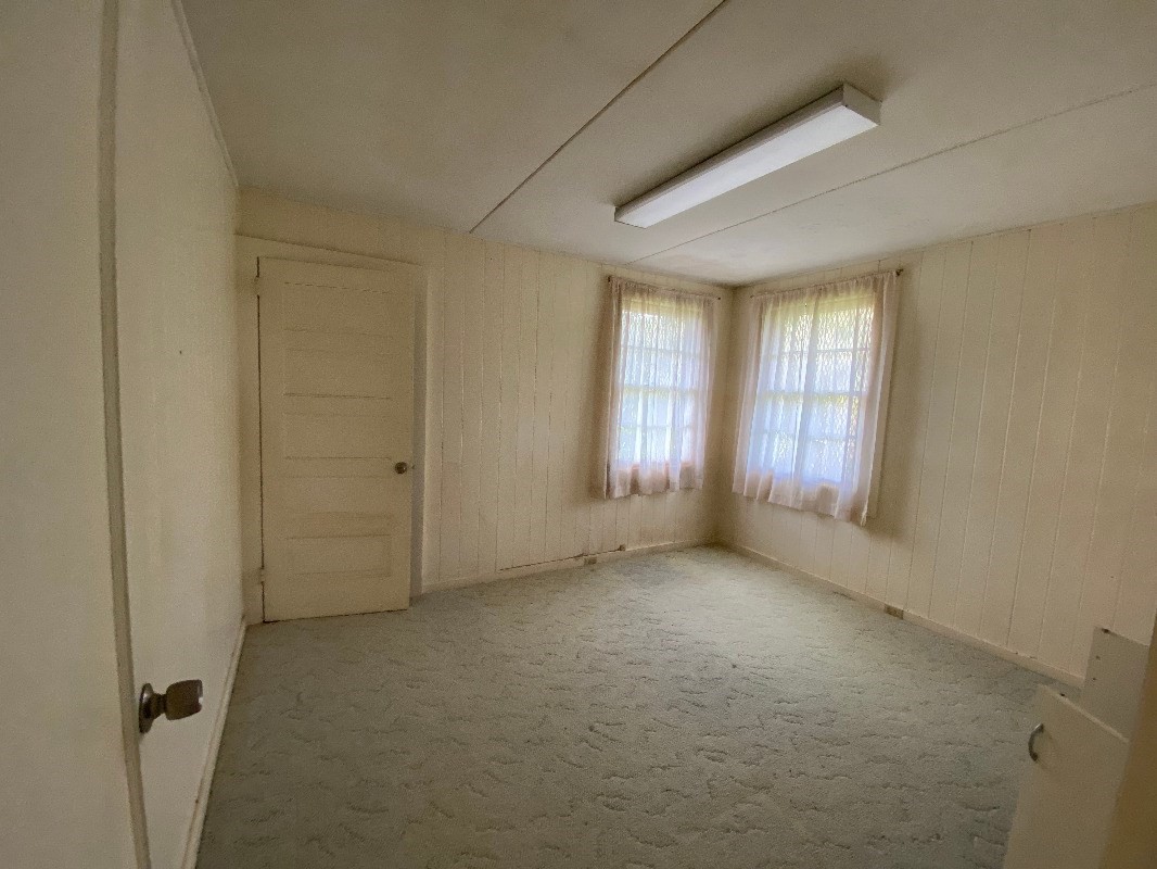 17-324 Volcano Road Kurtistown, HI 96749 - Photo 20 of 30 an empty room with windows