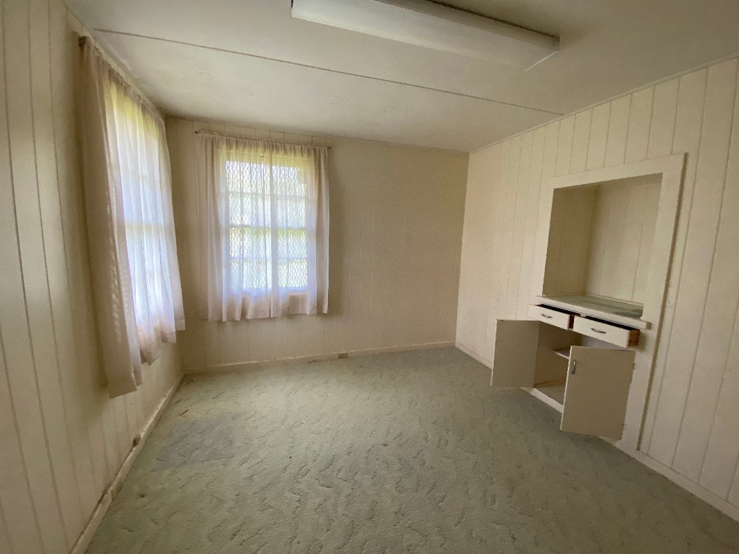 17-324 Volcano Road Kurtistown, HI 96749 - Photo 21 of 30 an empty room with windows