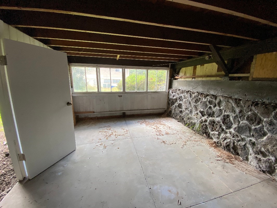 17-324 Volcano Road Kurtistown, HI 96749 - Photo 29 of 30 a view of room with window