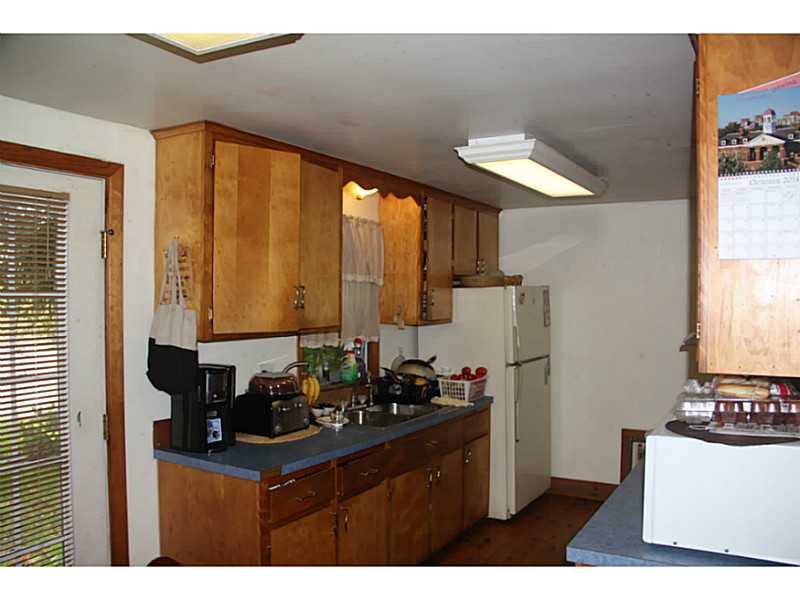 303 Mitchell's Lane Middletown, RI 02842 - Photo 5 of 12 Kitchen.