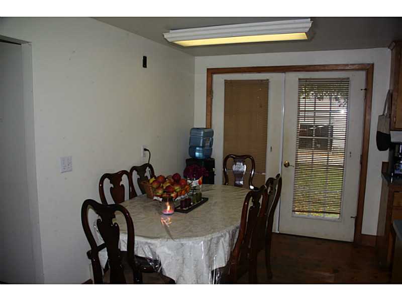 303 Mitchell's Lane Middletown, RI 02842 - Photo 6 of 12 Dining Room.