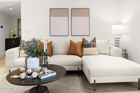 $1,075,000 | 241 East Forest Hills Drive, Phoenix, AZ 85022