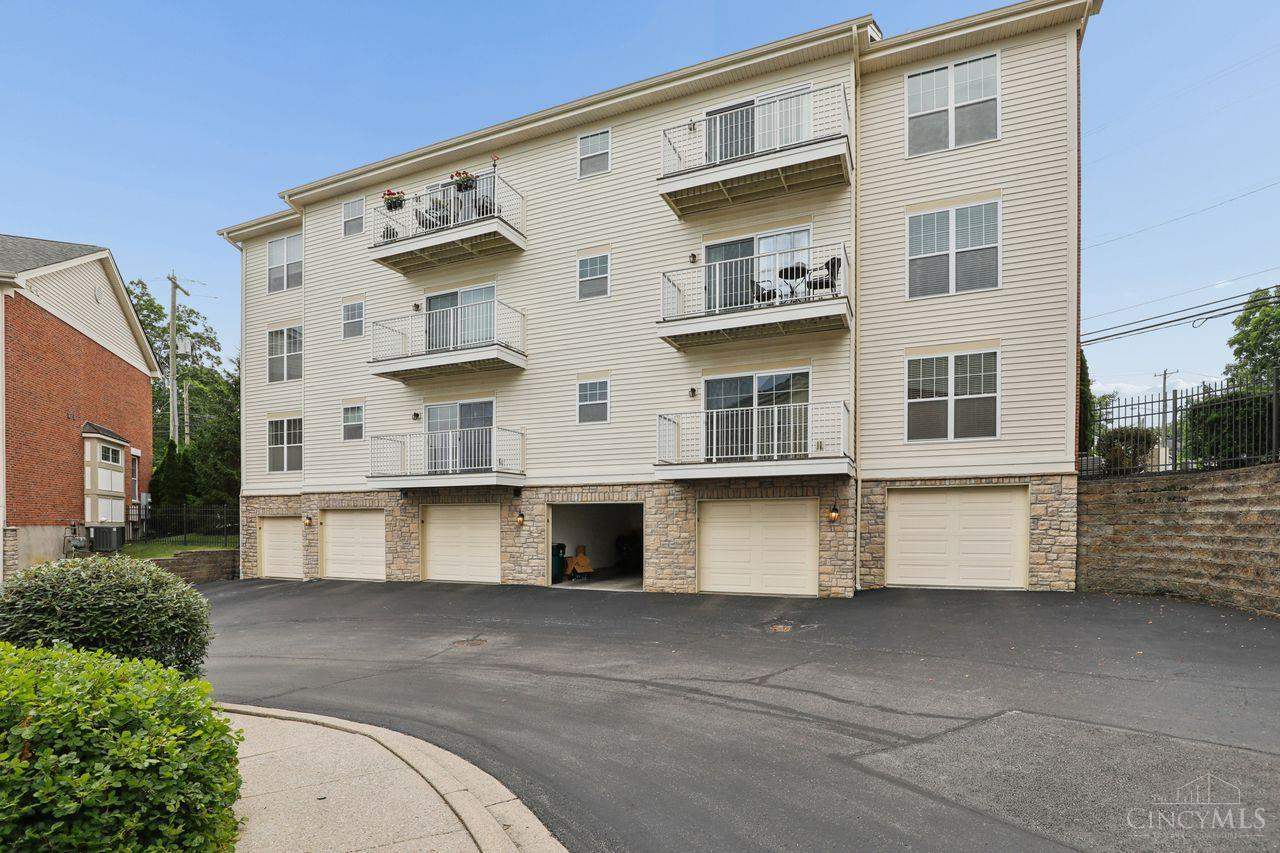 3390 Wasson Road, Unit B Cincinnati, OH 45209 - Photo 39 of 42