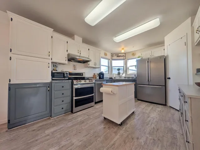 $319,900 | 5829 West Park Drive, Ione, CA 95640