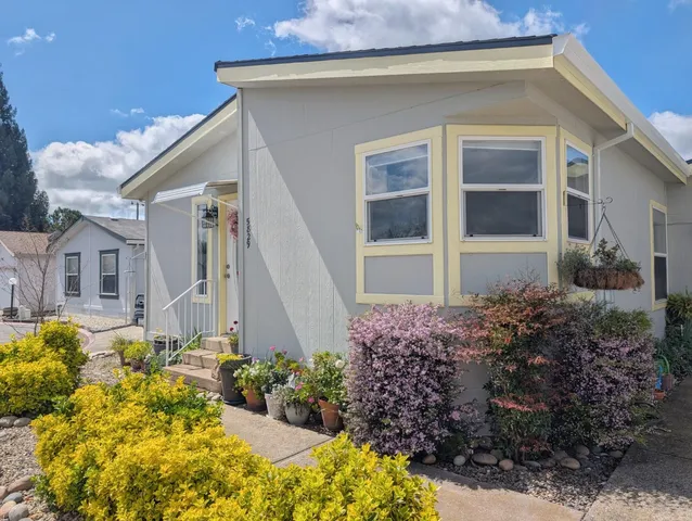 $319,900 | 5829 West Park Drive, Ione, CA 95640