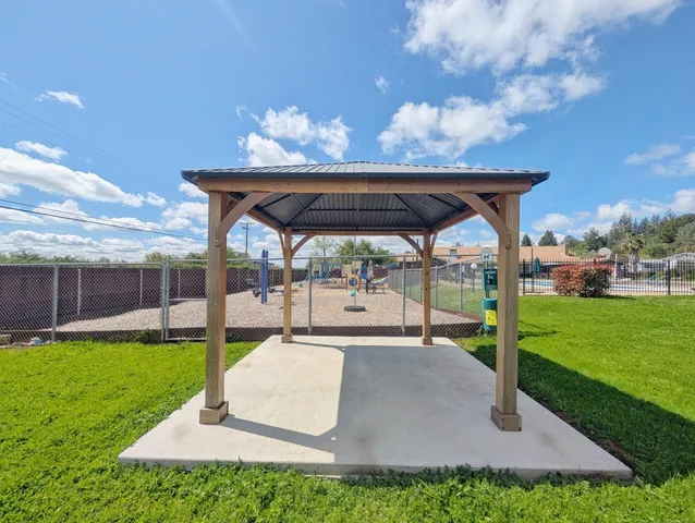 $319,900 | 5829 West Park Drive, Ione, CA 95640