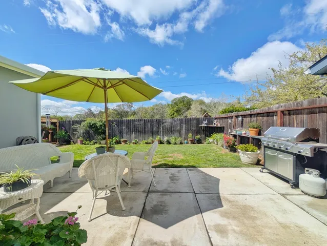 $319,900 | 5829 West Park Drive, Ione, CA 95640