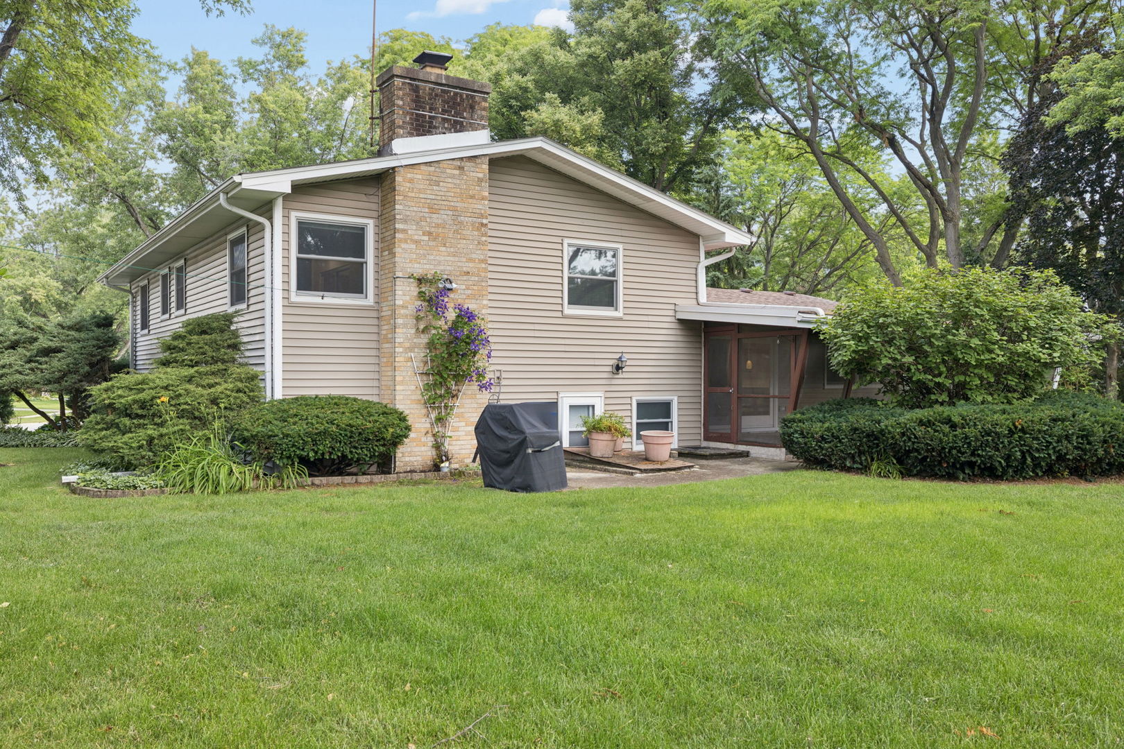 5845 Lenox Road Lisle, IL 60532 - Photo 12 of 18