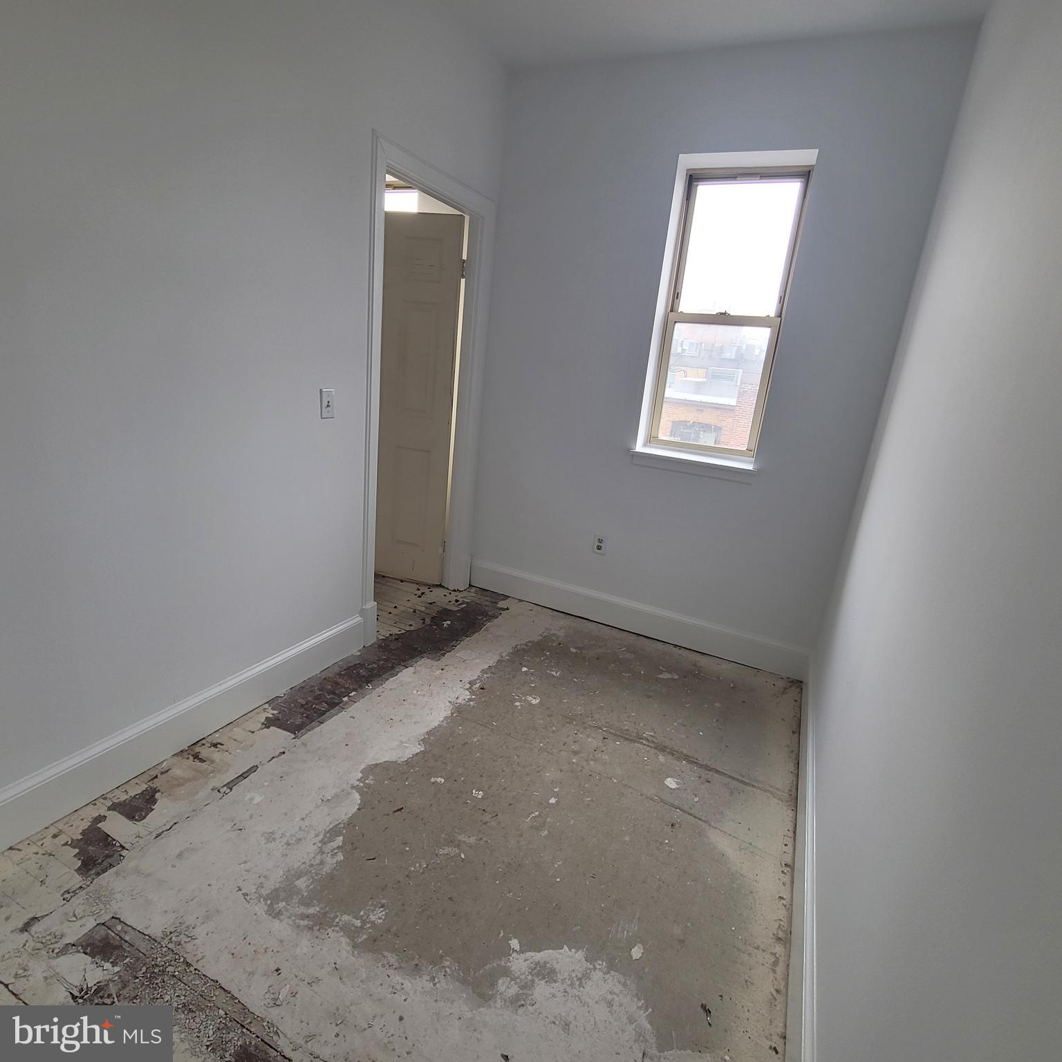 1673 Park Road Northwest, Unit 502 Washington, DC 20010 - Photo 13 of 23 a view of a small space with window