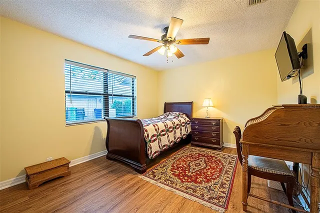 $800,000 | 450 Waterford Circle East, Tarpon Springs, FL 34688