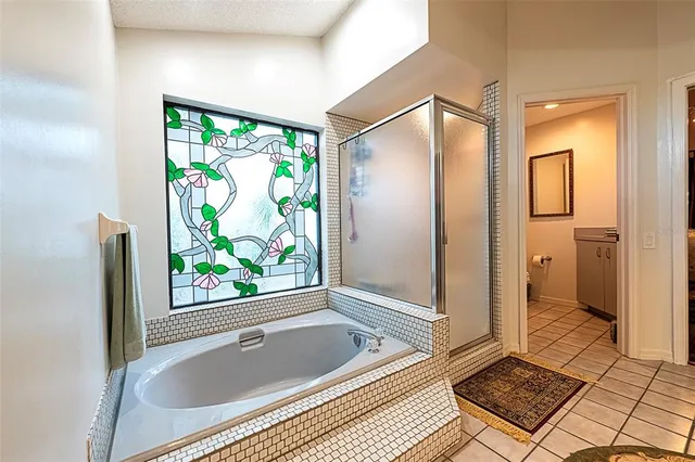 $800,000 | 450 Waterford Circle East, Tarpon Springs, FL 34688