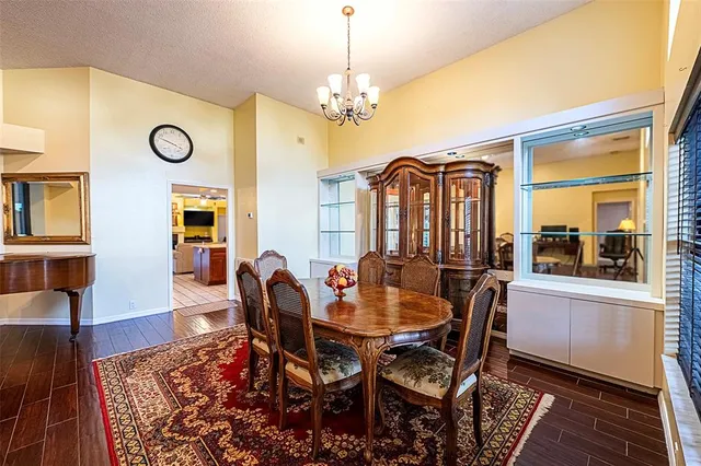 $800,000 | 450 Waterford Circle East, Tarpon Springs, FL 34688