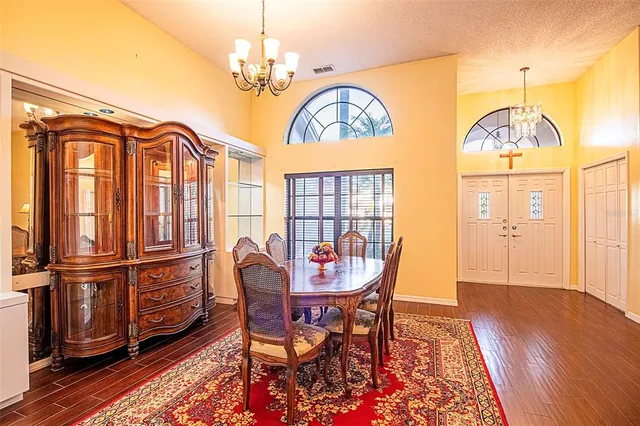 $800,000 | 450 Waterford Circle East, Tarpon Springs, FL 34688