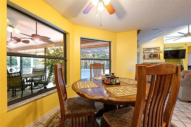 $800,000 | 450 Waterford Circle East, Tarpon Springs, FL 34688