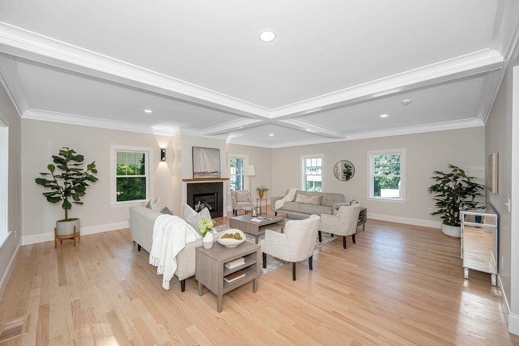 54 Dana Road Reading, MA 01867 - Photo 3 of 32 Gallery Image 3