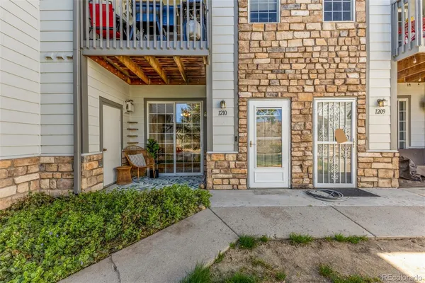 $289,900 | 3261 East 103rd Place, Unit 1210, Thornton, CO 80229