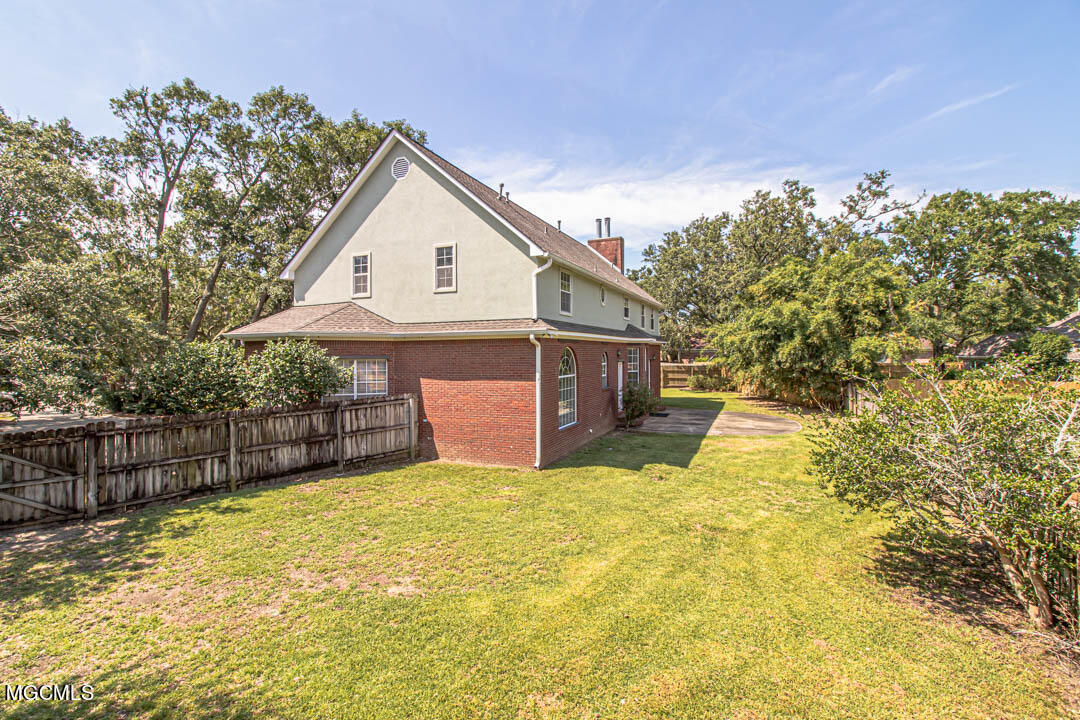 2013 Rue Ulysse Biloxi, MS 39531 - Photo 54 of 77 Outside 1.5