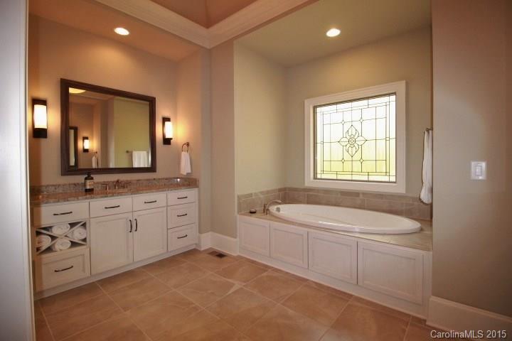 18019 Shearer Road Davidson, NC 28036 - Photo 11 of 24 Gallery Image 11