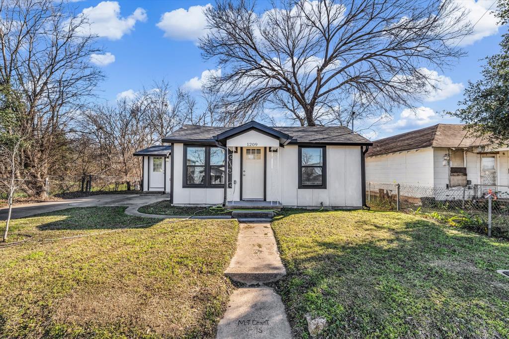 1209 Southey Street Waco, TX 76704 - Photo 1 of 21 Street View