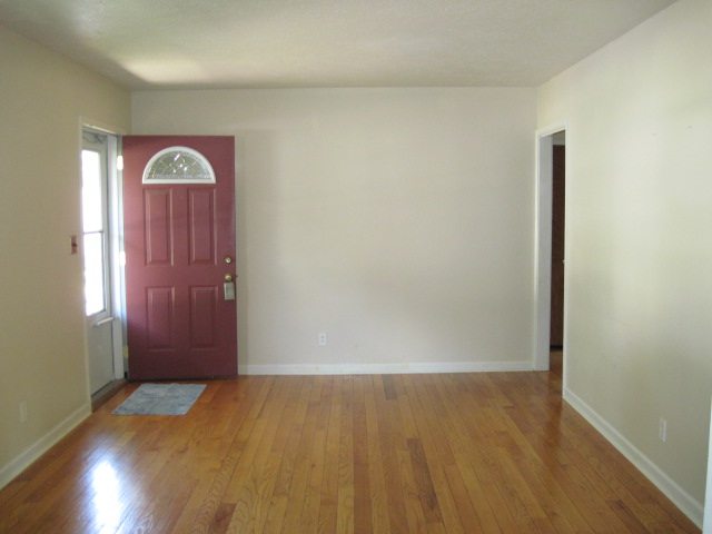 200 West Barrington Road Peoria, IL 61614 - Photo 2 of 15 Gallery Image 2