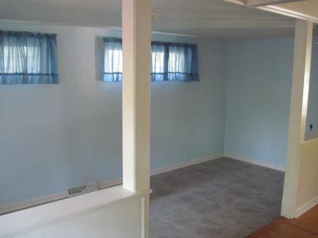 200 West Barrington Road Peoria, IL 61614 - Photo 4 of 15 Gallery Image 4