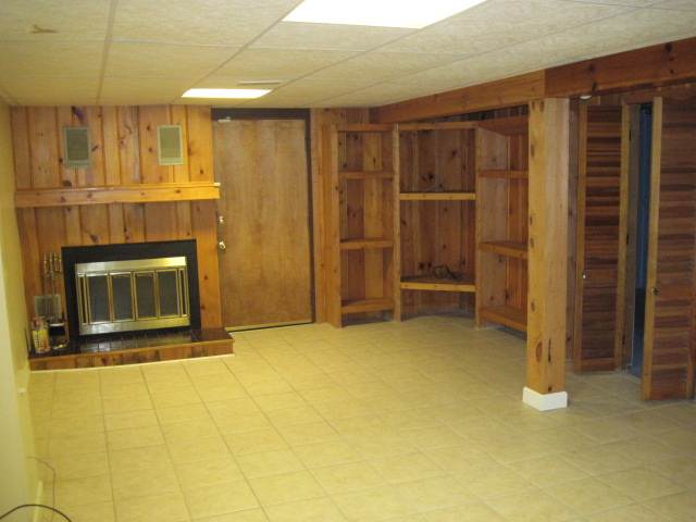 200 West Barrington Road Peoria, IL 61614 - Photo 9 of 15 Gallery Image 9