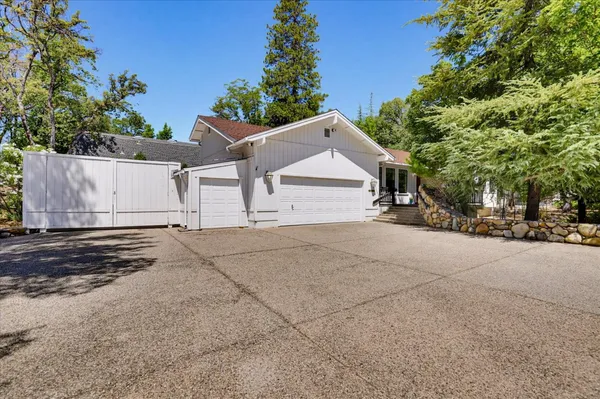 $569,000 | 12808 Lake Wildwood Drive, Penn Valley, CA 95946