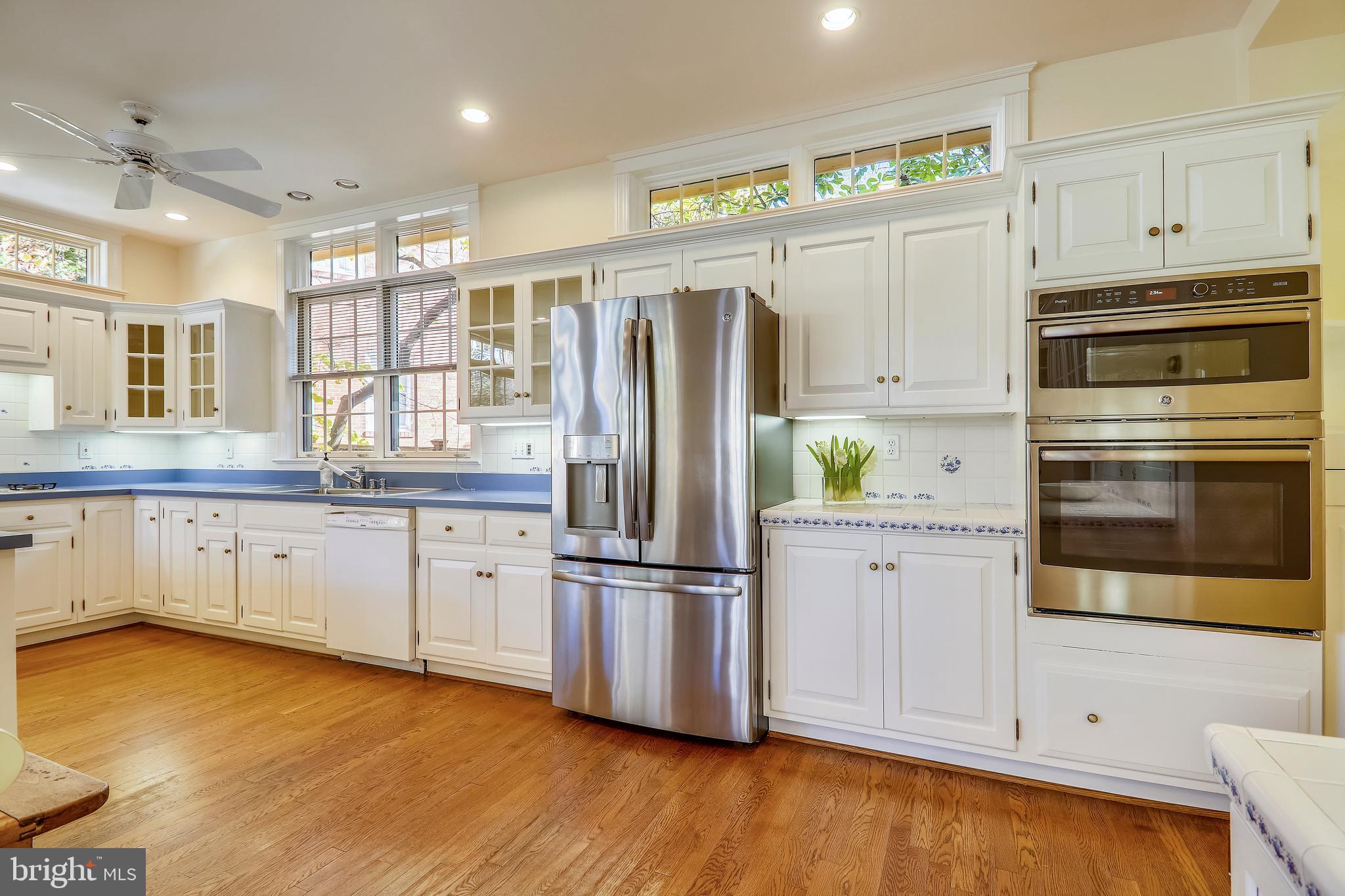 6111 Broad Branch Road Northwest Washington, DC 20015 - Photo 20 of 46 Kitchen