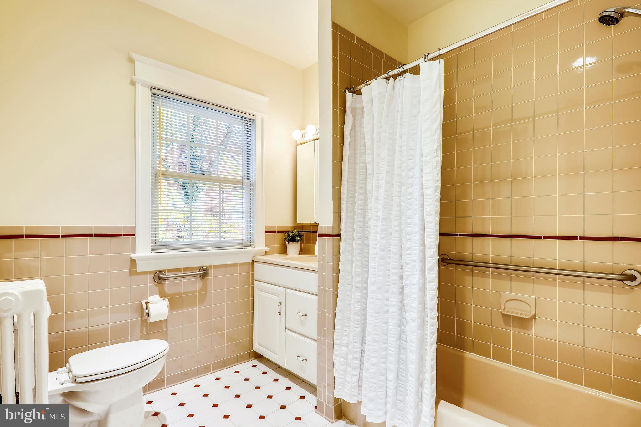 6111 Broad Branch Road Northwest Washington, DC 20015 - Photo 27 of 46 Spacious Bath #1
