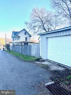 $175,000 | 1947 East Grand Avenue, Tower City, PA 17980