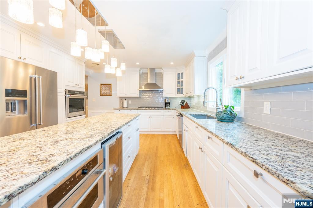 375 Queens Court Ridgewood, NJ 07450 - Photo 19 of 50