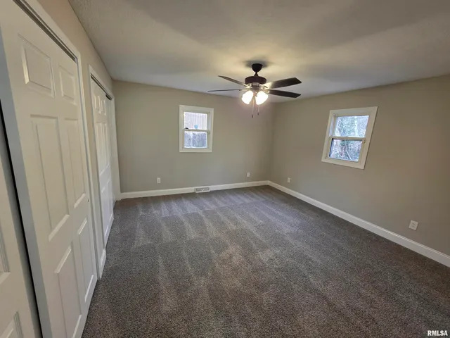 $179,900 | 9 Bryant Lane, Springfield, IL 62702