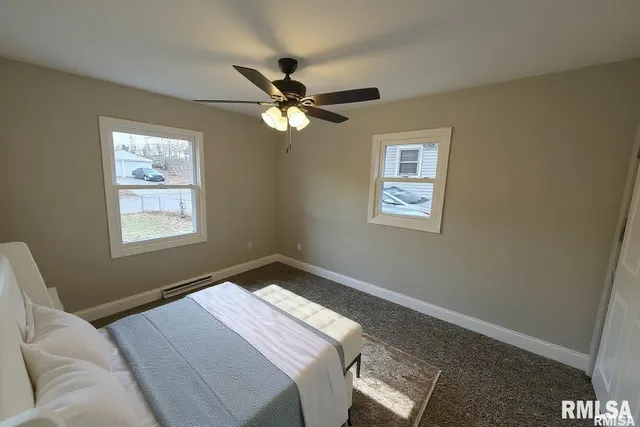 $179,900 | 9 Bryant Lane, Springfield, IL 62702