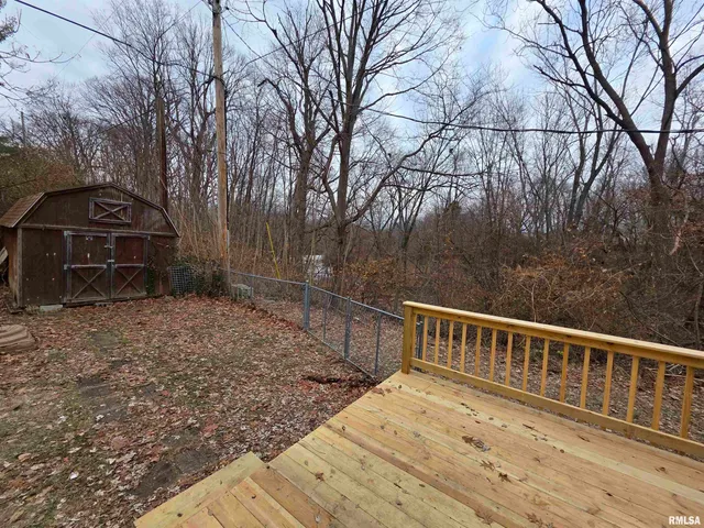 $179,900 | 9 Bryant Lane, Springfield, IL 62702