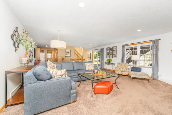 $664,900 | 26340 Trestle Creek Avenue, Mattawan, MI 49071