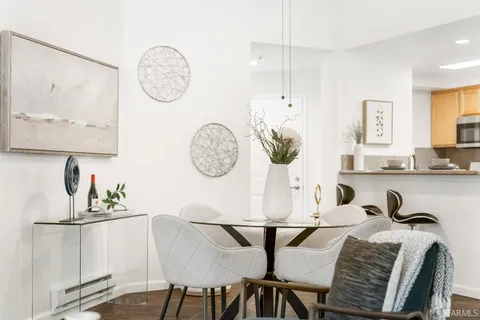 $359,000 | 280 Caldecott Lane, Unit 321, Oakland, CA 94618