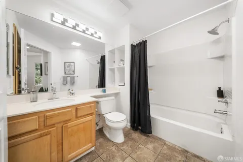 $359,000 | 280 Caldecott Lane, Unit 321, Oakland, CA 94618