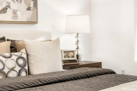 $359,000 | 280 Caldecott Lane, Unit 321, Oakland, CA 94618