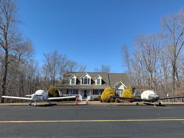 1178 Cutlass Road Moneta, VA 24121 - Photo 1 of 66 1178 Cutlass photo