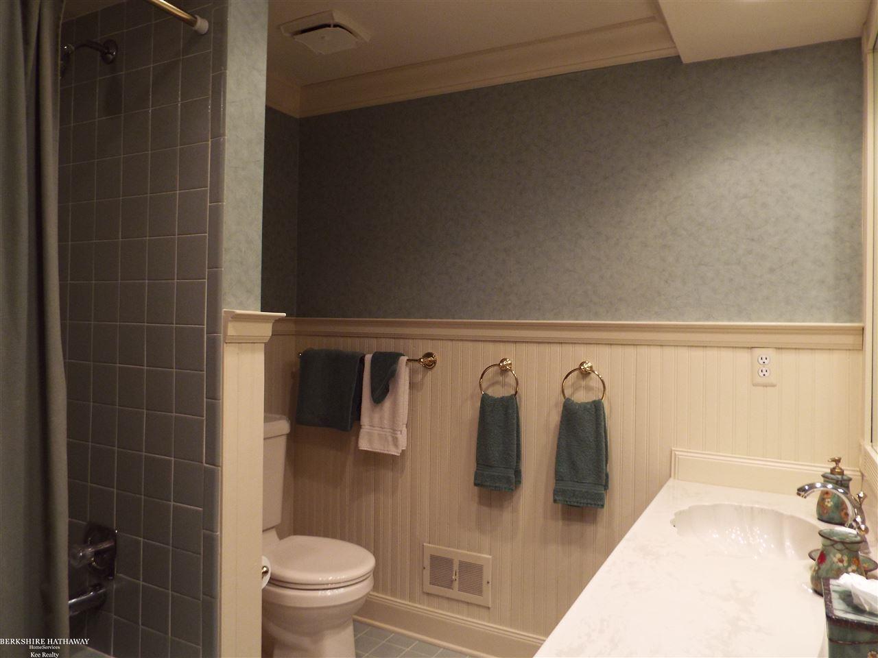 1415 Springwood Lane Rochester Hills, MI 48309 - Photo 45 of 68