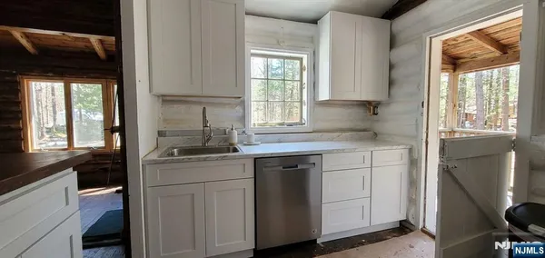 $2,500 | 138 Bearfort Road, West Milford, NJ 07480